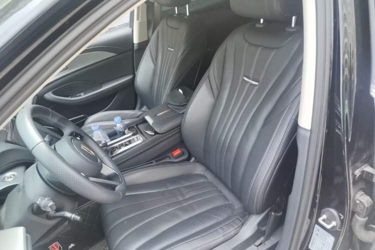 Used Hongqi H5 2023 2.0T Automatic Smart Connect Flagship Edition Left Front Seat
