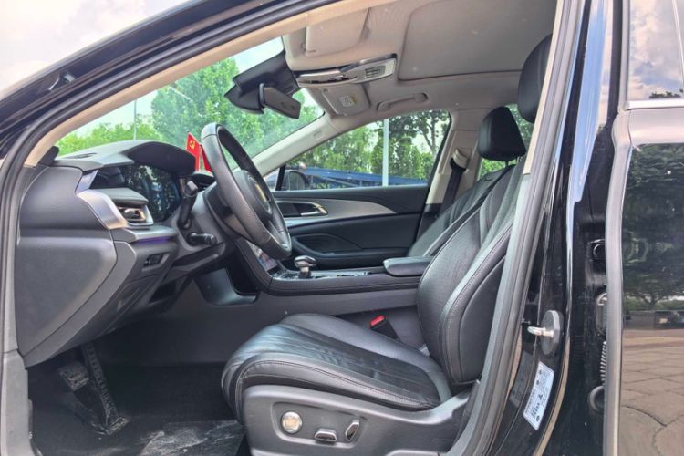 Used Hongqi H5 2023 2.0T Automatic Smart Connect Flagship Edition Left Front Seat