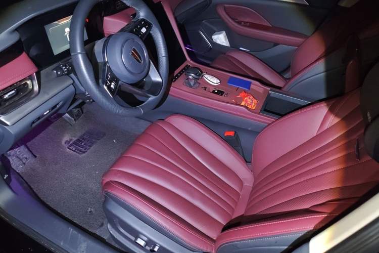 Used Hongqi H5 2023 2.0T Automatic Smart Connect Flagship Edition Left Front Seat
