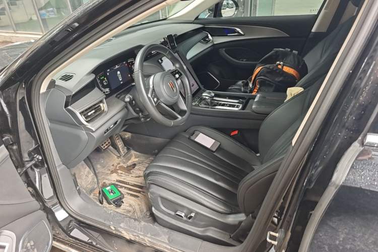 Used Hongqi H5 2023 2.0T Automatic Smart Connect Flagship Edition Left Front Seat