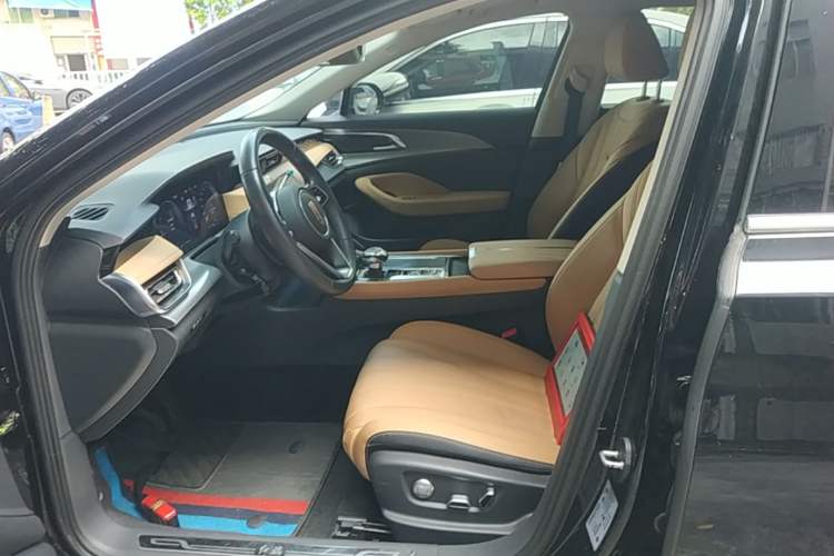 Used Hongqi H5 2023 2.0T Automatic Smart Connect Flagship Edition Left Front Seat