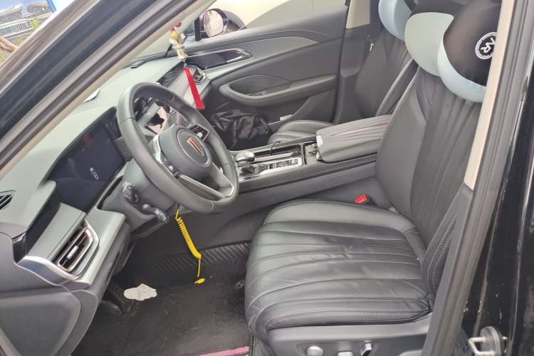 Used Hongqi H5 2023 2.0T Automatic Smart Connect Flagship Edition Left Front Seat