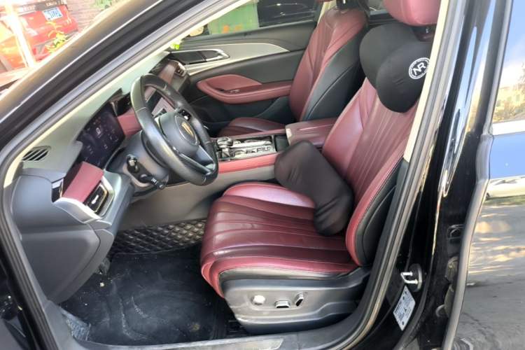 Used Hongqi H5 2023 2.0T Automatic Smart Connect Flagship Edition Left Front Seat