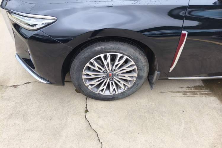 Used Hongqi H5 2023 1.5T DCT Smart Connect Flagship Edition Left Front Wheel Hub