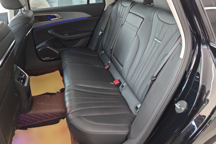 Used Hongqi H5 2023 2.0T Automatic Smart Connect Flagship Edition Left Rear Seat