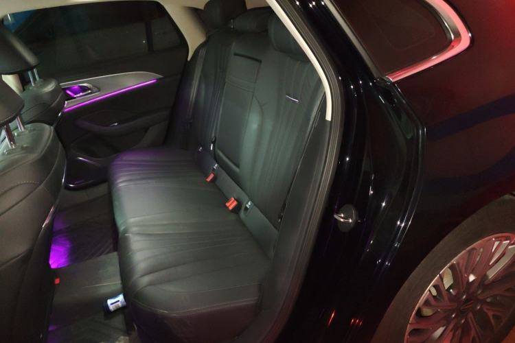 Used Hongqi H5 2023 2.0T Automatic Smart Connect Flagship Edition Left Rear Seat