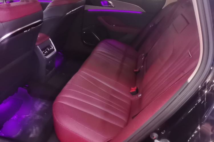 Used Hongqi H5 2023 2.0T Automatic Smart Connect Flagship Edition Left Rear Seat