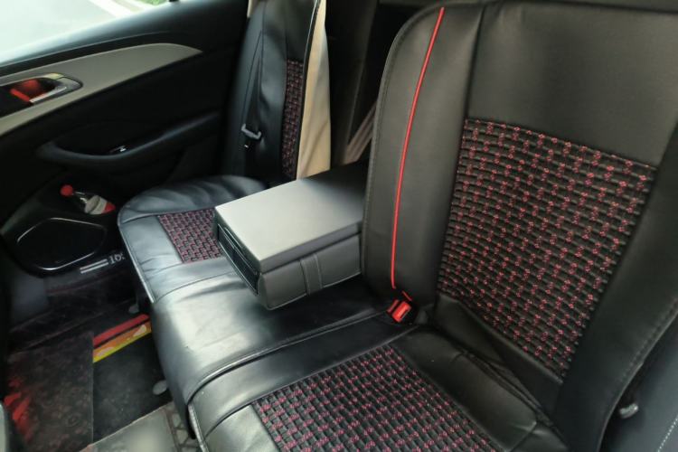 Used Hongqi H5 2023 1.5T DCT Smart Connect Flagship Edition Left Rear Seat