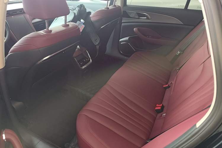 Used Hongqi H5 2023 1.5T DCT Smart Connect Flagship Edition Left Rear Seat