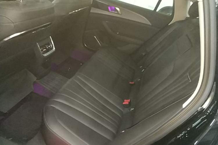 Used Hongqi H5 2023 1.5T DCT Smart Connect Flagship Edition Left Rear Seat