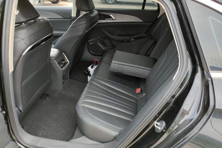 Used Hongqi H5 2023 1.5T DCT Smart Connect Flagship Edition Left Rear Seat