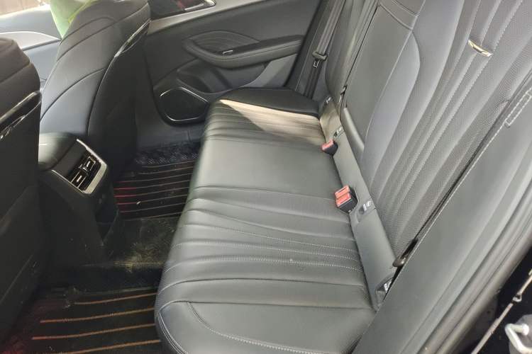 Used Hongqi H5 2023 2.0T Automatic Smart Connect Flagship Edition Left Rear Seat