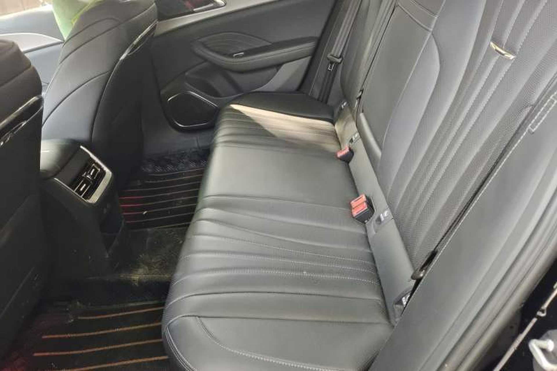 Used Hongqi H5 2023 2.0T Automatic Smart Connect Flagship Edition Left Rear Seat