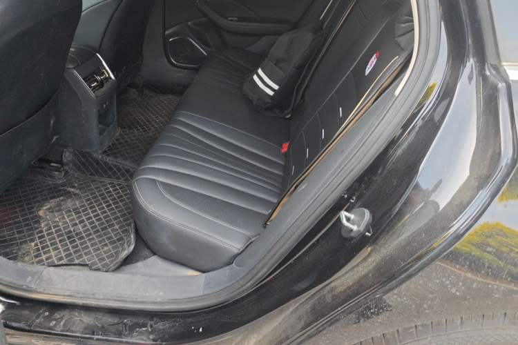 Used Hongqi H5 2023 1.5T DCT Smart Connect Flagship Edition Left Rear Seat