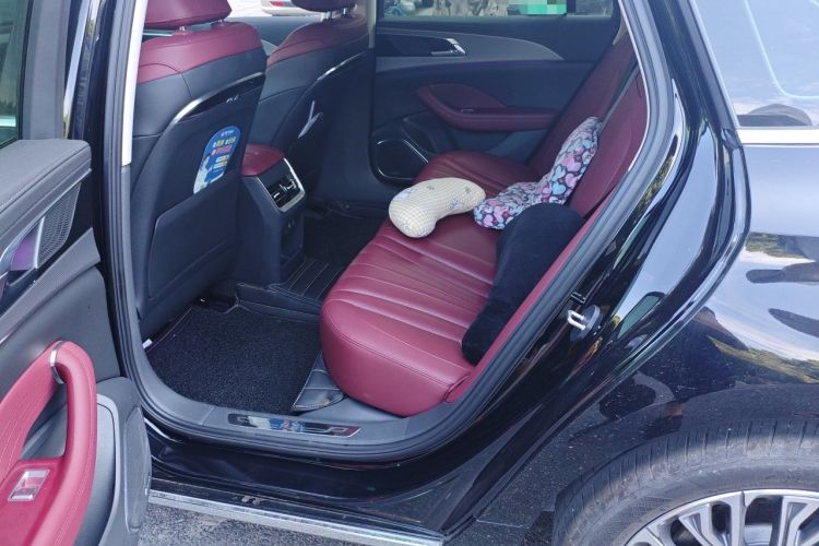 Used Hongqi H5 2023 2.0T Automatic Smart Connect Flagship Edition Left Rear Seat