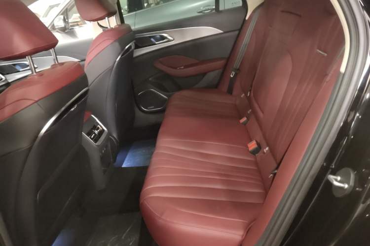 Used Hongqi H5 2023 2.0T Automatic Smart Connect Flagship Edition Left Rear Seat