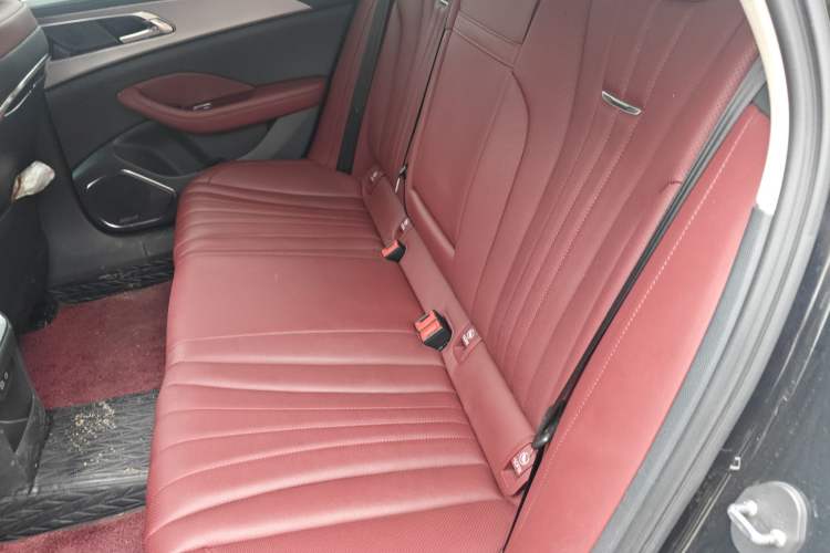 Used Hongqi H5 2023 1.5T DCT Smart Connect Flagship Edition Left Rear Seat