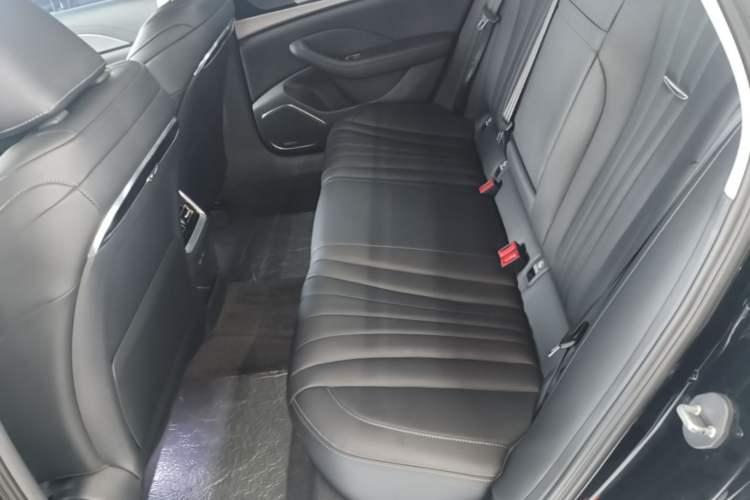 Used Hongqi H5 2023 1.5T DCT Smart Connect Flagship Edition Left Rear Seat