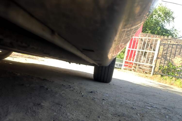 Used Hongqi H5 2023 2.0T Automatic Smart Connect Flagship Edition Left Side Sill