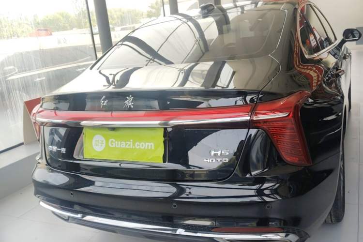 Used Hongqi H5 2023 2.0T Automatic Smart Connect Flagship Edition Rear