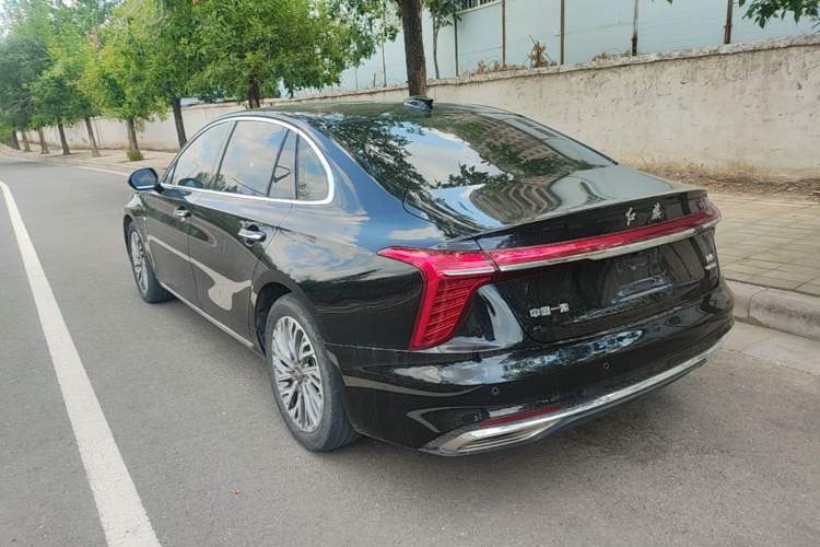 Used Hongqi H5 2023 2.0T Automatic Smart Connect Flagship Edition Rear Left 45 Deg