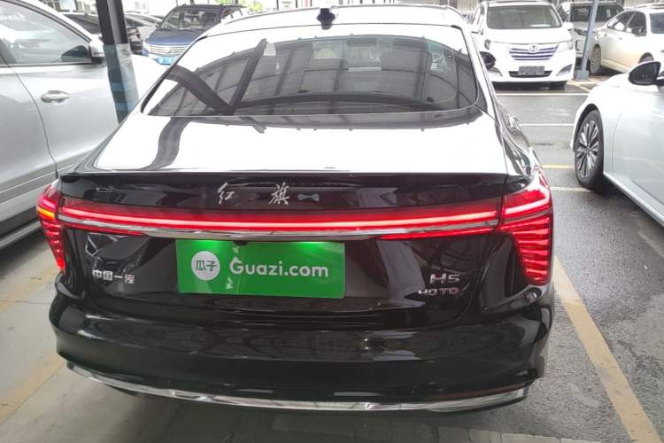 Used Hongqi H5 2023 2.0T Automatic Smart Connect Flagship Edition Rear