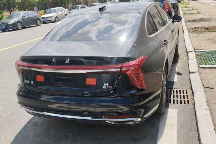 Used Hongqi H5 2023 2.0T Automatic Smart Connect Flagship Edition Rear