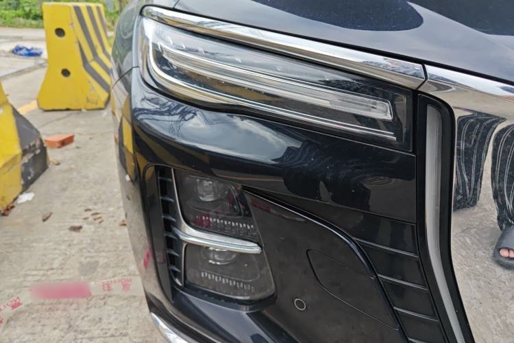 Used Hongqi H5 2023 1.5T DCT Smart Connect Flagship Edition Right Front Headlight