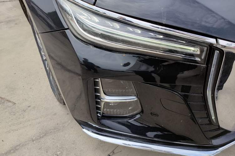 Used Hongqi H5 2023 1.5T DCT Smart Connect Flagship Edition Right Front Headlight