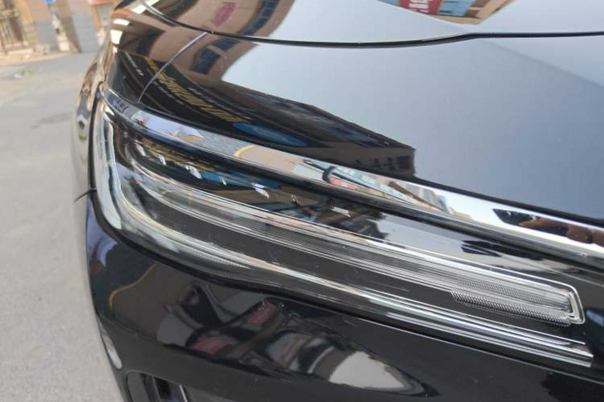 Used Hongqi H5 2023 2.0T Automatic Smart Connect Flagship Edition Right Front Headlight