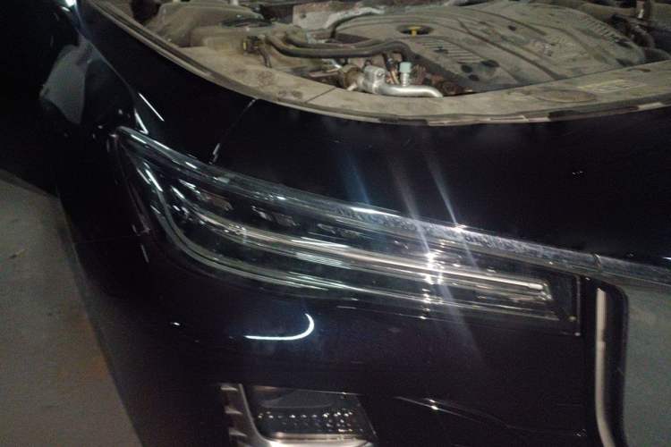 Used Hongqi H5 2023 2.0T Automatic Smart Connect Flagship Edition Right Front Headlight
