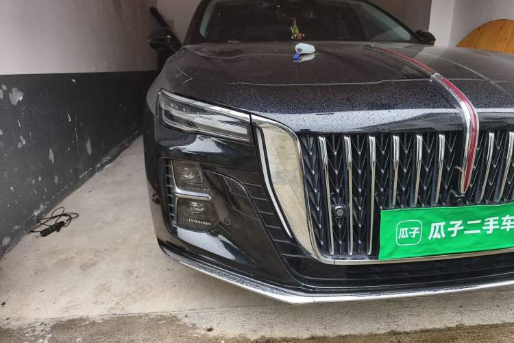 Used Hongqi H5 2023 2.0T Automatic Smart Connect Flagship Edition Right Front Headlight