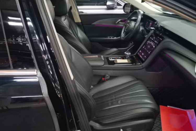 Used Hongqi H5 2023 2.0T Automatic Smart Connect Flagship Edition Right Front Seat
