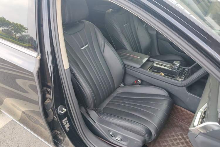 Used Hongqi H5 2023 1.5T DCT Smart Connect Flagship Edition Right Front Seat