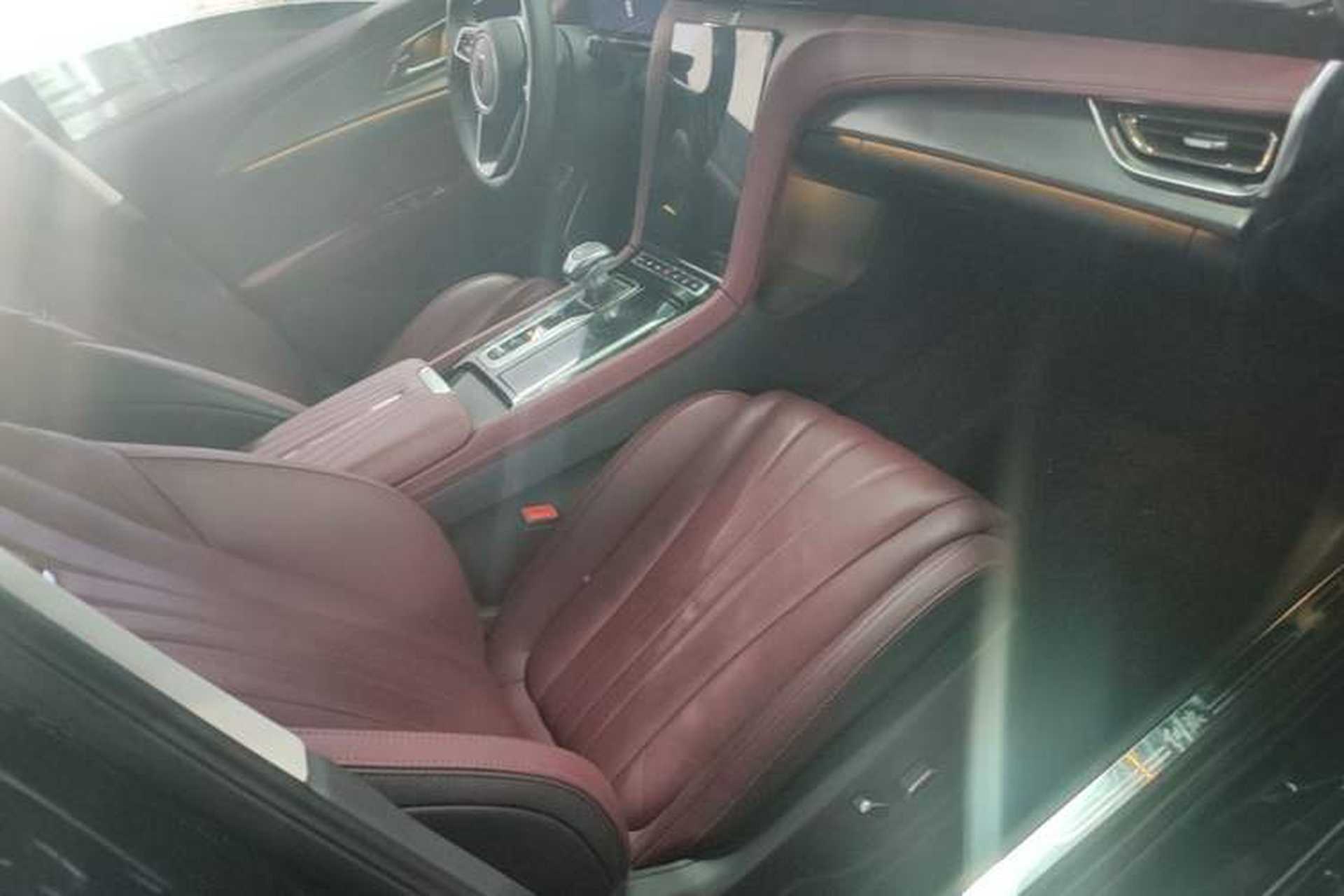 Used Hongqi H5 2023 2.0T Automatic Smart Connect Flagship Edition Right Front Seat
