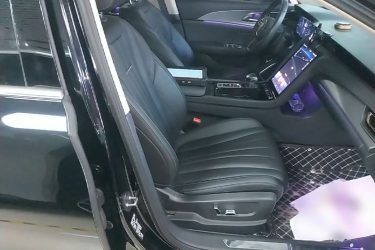 Used Hongqi H5 2023 2.0T Automatic Smart Connect Flagship Edition Right Front Seat