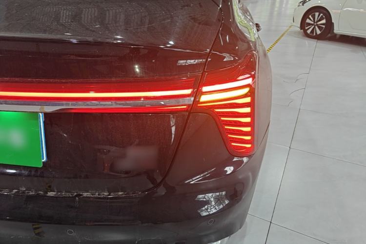 Used Hongqi H5 2023 1.5T DCT Smart Connect Flagship Edition Right Rear Taillight