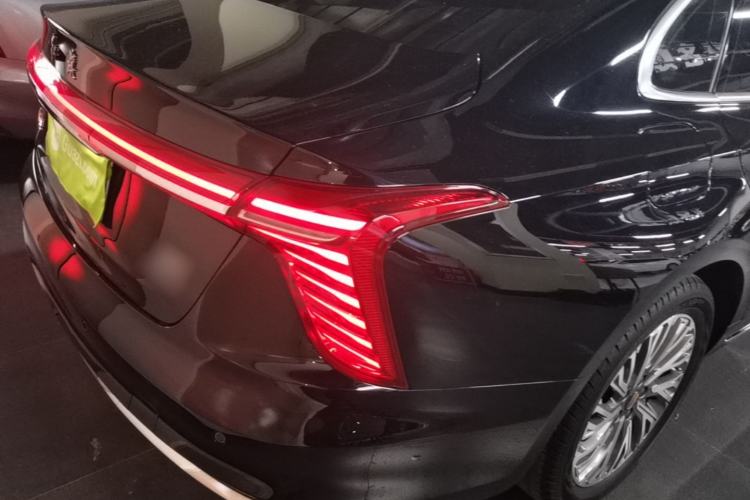 Used Hongqi H5 2023 2.0T Automatic Smart Connect Flagship Edition Right Rear Taillight