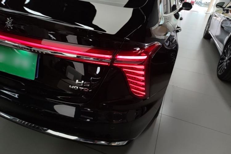 Used Hongqi H5 2023 2.0T Automatic Smart Connect Flagship Edition Right Rear Taillight