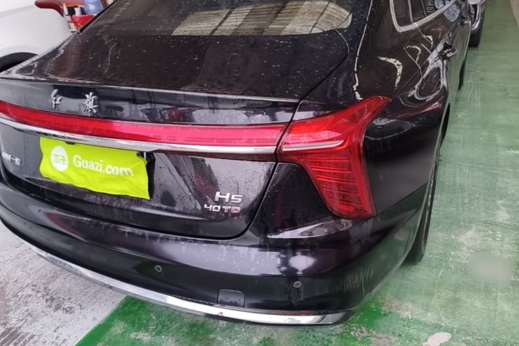 Used Hongqi H5 2023 2.0T Automatic Smart Connect Flagship Edition Right Rear Taillight