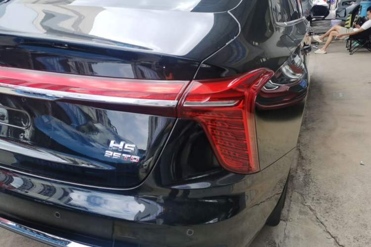 Used Hongqi H5 2023 1.5T DCT Smart Connect Flagship Edition Right Rear Taillight