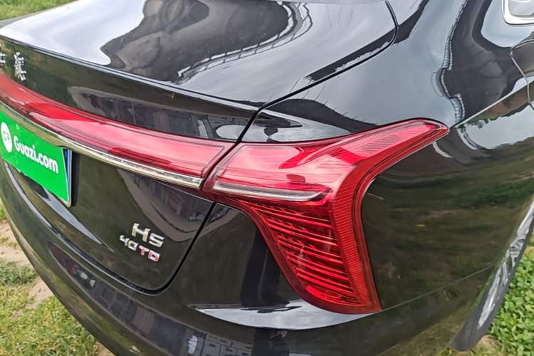 Used Hongqi H5 2023 2.0T Automatic Smart Connect Flagship Edition Right Rear Taillight