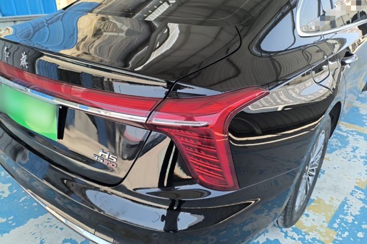 Used Hongqi H5 2023 1.5T DCT Smart Connect Flagship Edition Right Rear Taillight