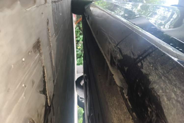 Used Hongqi H5 2023 2.0T Automatic Smart Connect Flagship Edition Right Side Sill