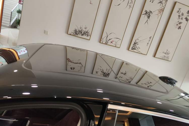 Used Hongqi H5 2023 1.5T HEV Smart Connect Flagship Edition Roof