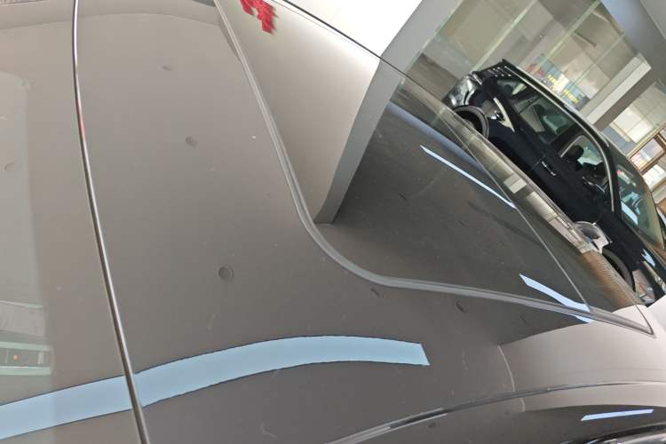 Used Hongqi H5 2023 2.0T Automatic Smart Connect Flagship Edition Roof