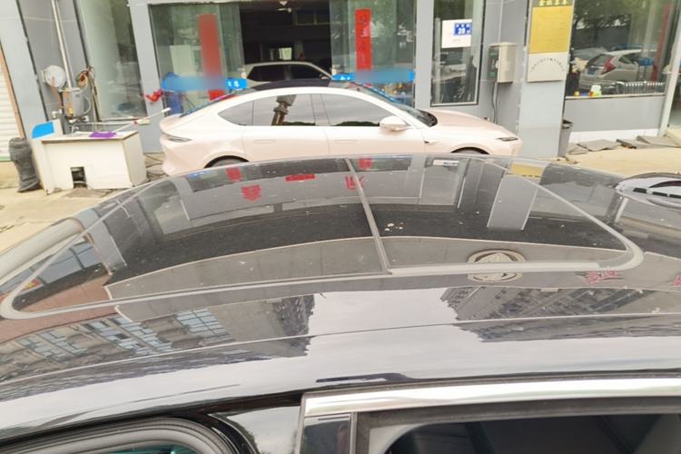 Used Hongqi H5 2023 2.0T Automatic Smart Connect Flagship Edition Roof