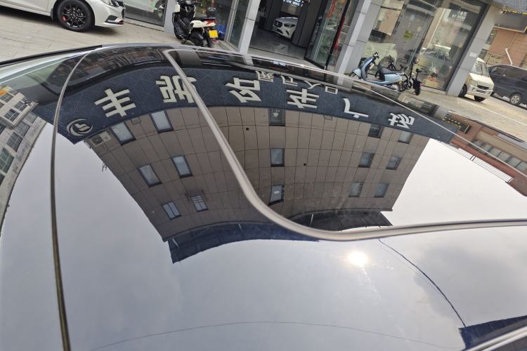 Used Hongqi H5 2023 1.5T DCT Smart Connect Flagship Edition Roof