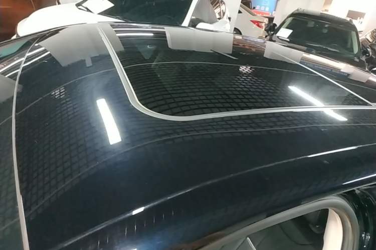 Used Hongqi H5 2023 2.0T Automatic Smart Connect Flagship Edition Roof