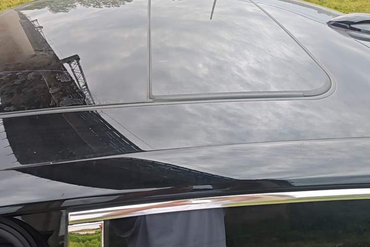 Used Hongqi H5 2023 2.0T Automatic Smart Connect Flagship Edition Roof